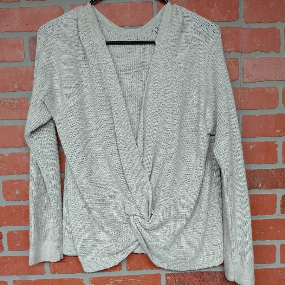American Eagle sweater